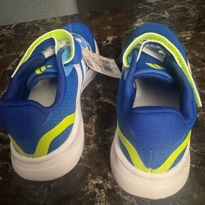 Kids Blue Lime Adidas Run Youth Shoes Course A Pied Size 2 Boys Or Girls New NWT